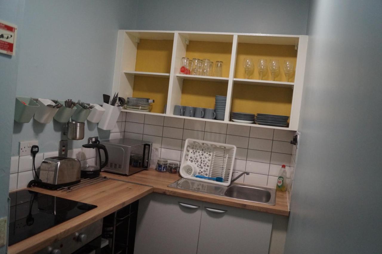 Garnock 3 Appartement Beith Buitenkant foto